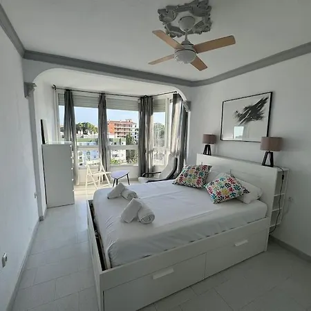 Flat With Terrace And Sea Views In - Miro Daire *