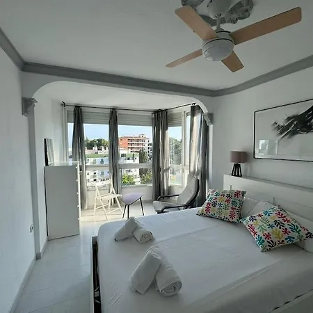 Daire Flat With Terrace And Sea Views In - Miro *